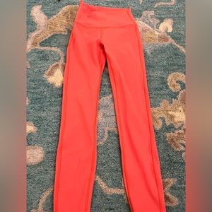 wunder under lululemon leggings